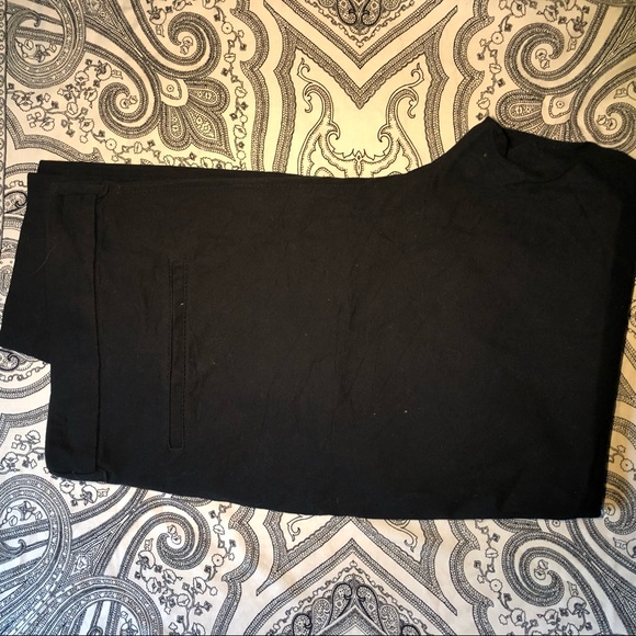 Old Navy Pixie Pants - Picture 4 of 5